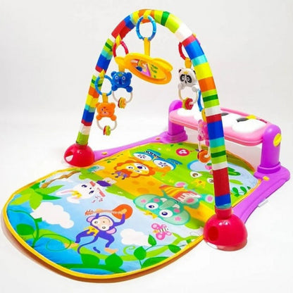Gimnasio con piano para bebé