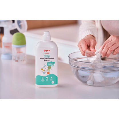 Limpiador líquido de teteros Pigeon 5 en 1