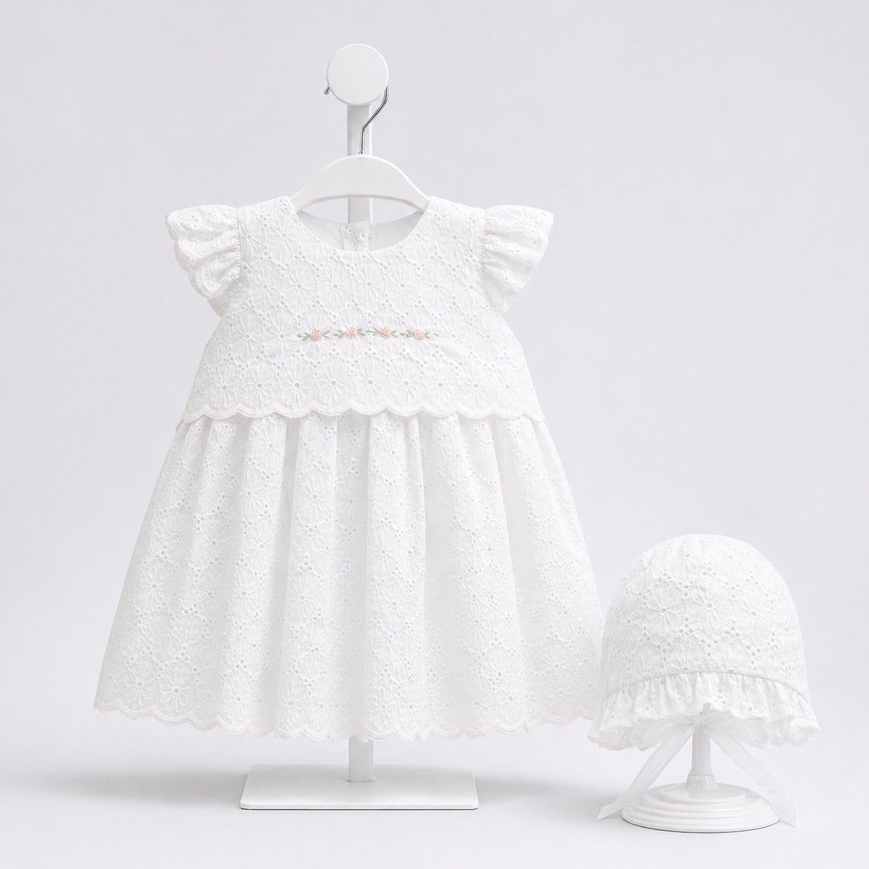 Vestido de bautizo para bebé niña en encaje blanco con gorro