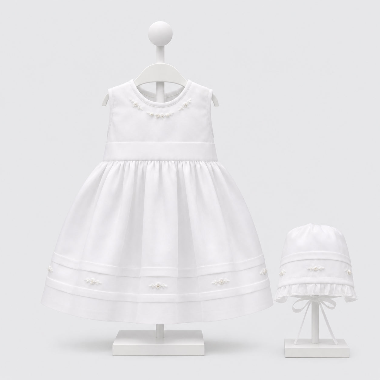 Vestido de bautizo para bebé niña blanco con bordados de flores y gorro