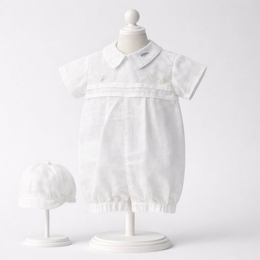 Mameluco blanco para bebé niño con bordado, cuello y gorro