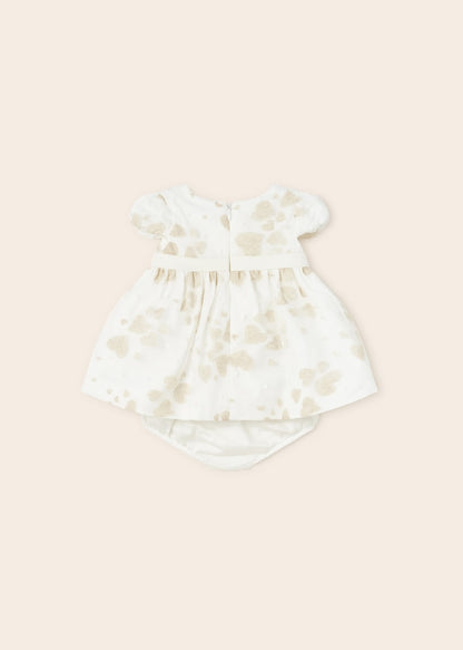 Vestido para bebé niña marfil con corazones dorados y cubrepañal – Mayoral