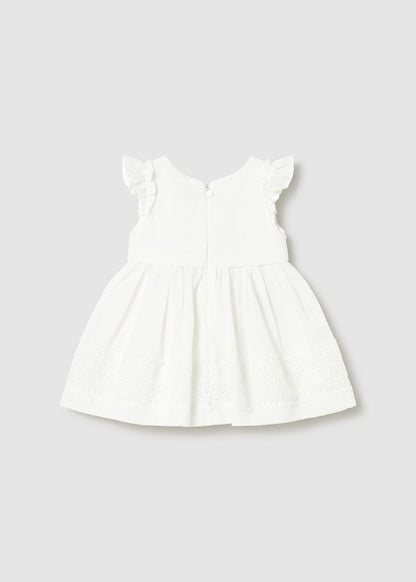 Vestido para bebé niña marfil con encaje beige Mayoral